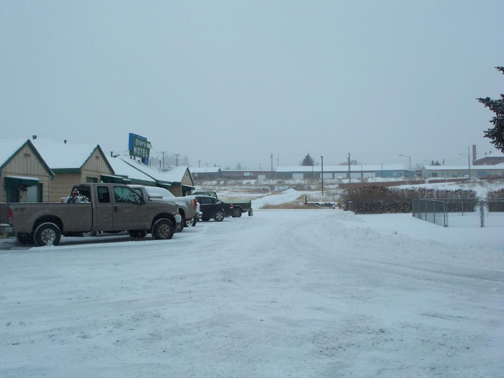 Eddy'S Motel Butte Exteriér fotografie