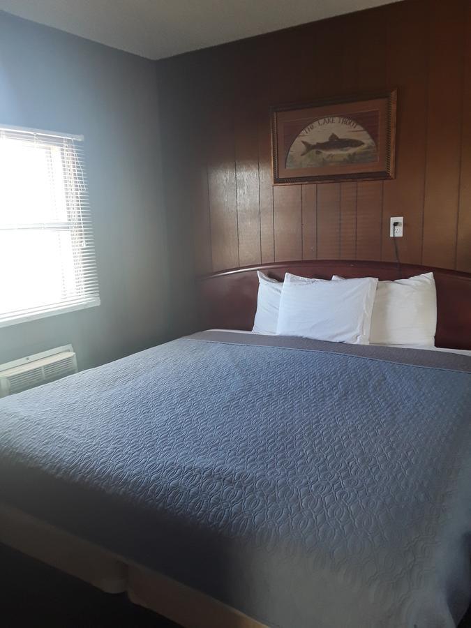 Eddy'S Motel Butte Exteriér fotografie